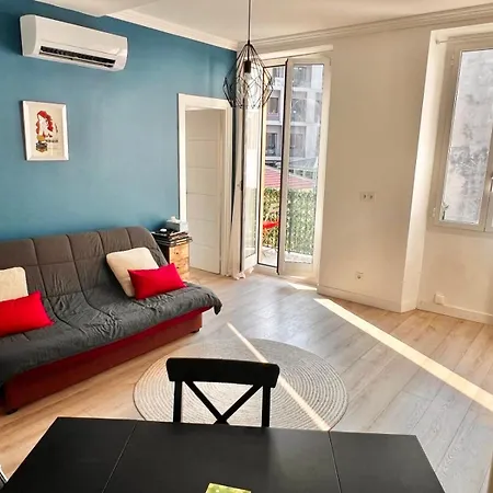 Center 2 Min Walk To Quiet Sunny Balcony