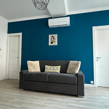 Center 2 Min Walk To Quiet Sunny Balcony Apartman *